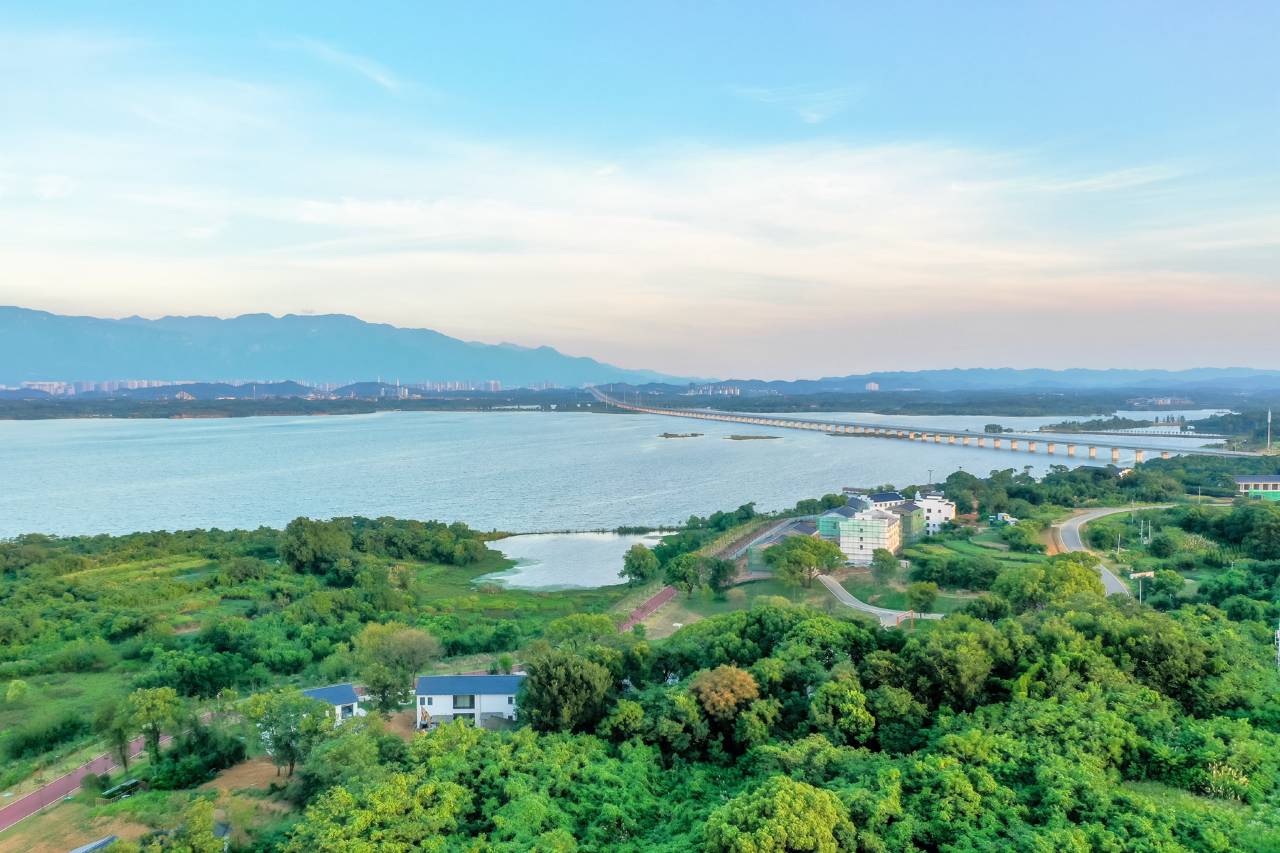 花筑·庐逸香村(九江庐山北海度假区店)图片