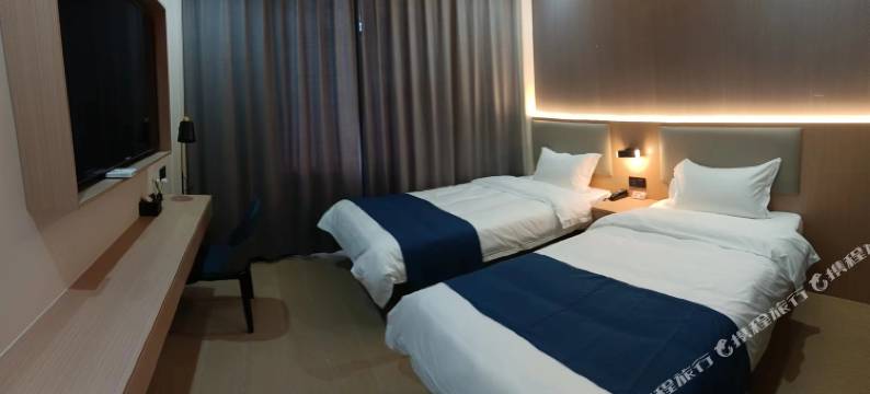 蔚蓝城际酒店(东营河口十三中学店)图片