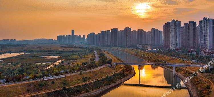 长沙智选假日酒店(中南大学洋湖湿地公园店)图片