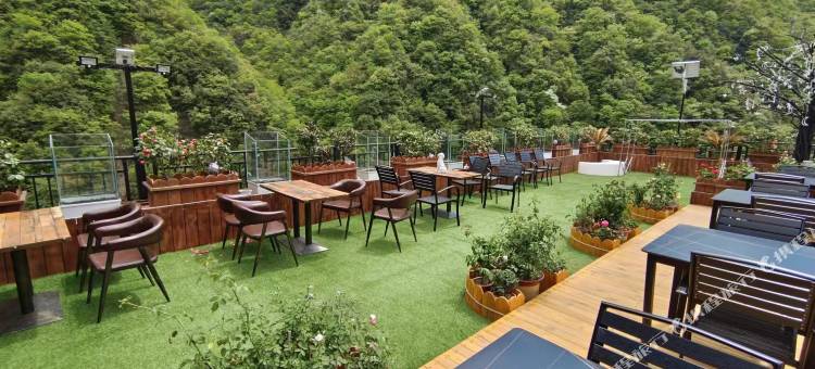 神农架喜雅酒店(木鱼镇香溪街店)图片