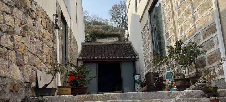 月芽石厝民宿图片
