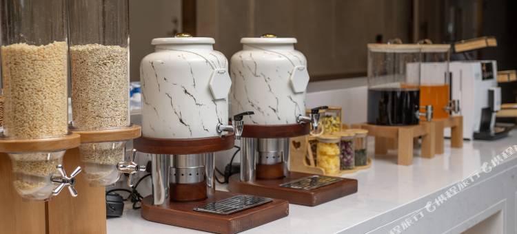 麗枫酒店(乌鲁木齐高铁站店)图片