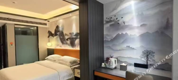 悦庭·楠舍观影民宿(天明财富广场文理学院店)图片