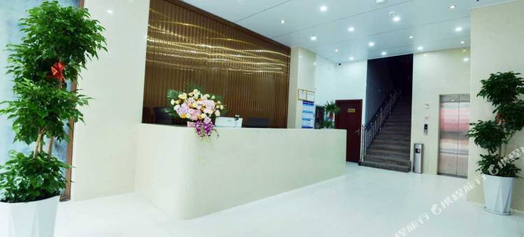 红叶酒店(宜州区河池学院店)图片