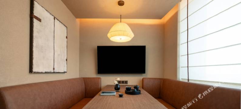 赛里木湖景区游客中心亚朵酒店图片