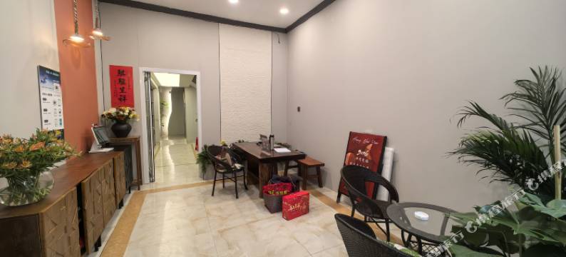 悦见·青梧酒店(凭祥汽车总站美食街店)图片