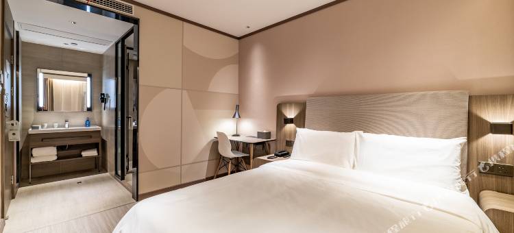 汉庭酒店(武汉梦时代街道口地铁站店)图片