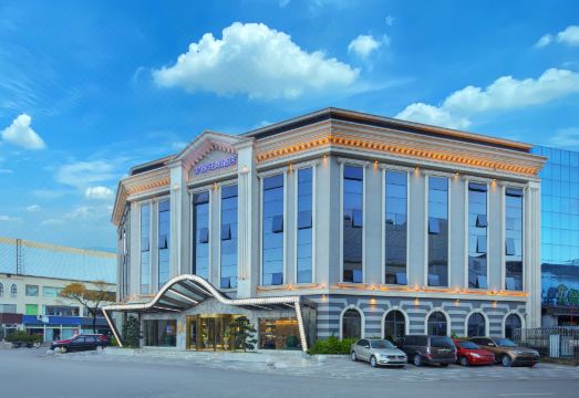 梦景·旺角酒店（昆明滇池海埂公园店）外景图