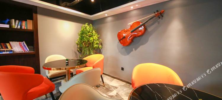 坤逸·月光酒店(兰州财经大学省气象局地铁站店)图片