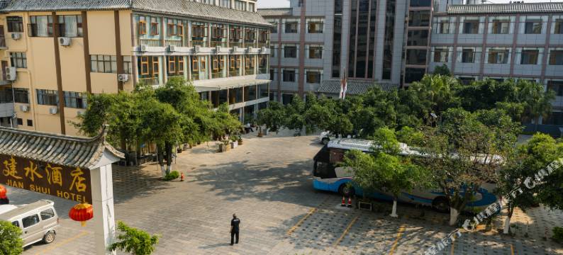 建水酒店(建水古城店)图片