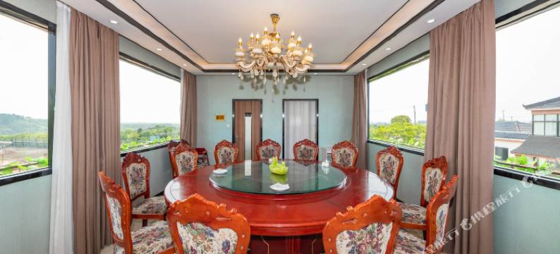 美人鱼假日酒店(镇江方山湖店)图片