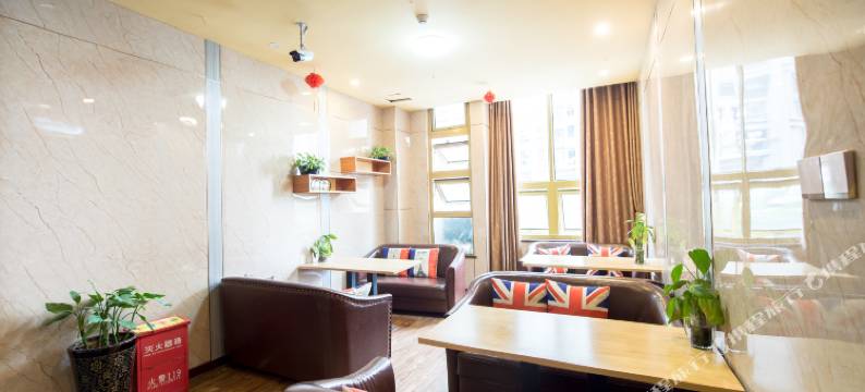 鑫奥酒店(重庆九滨路九龙外滩店)图片