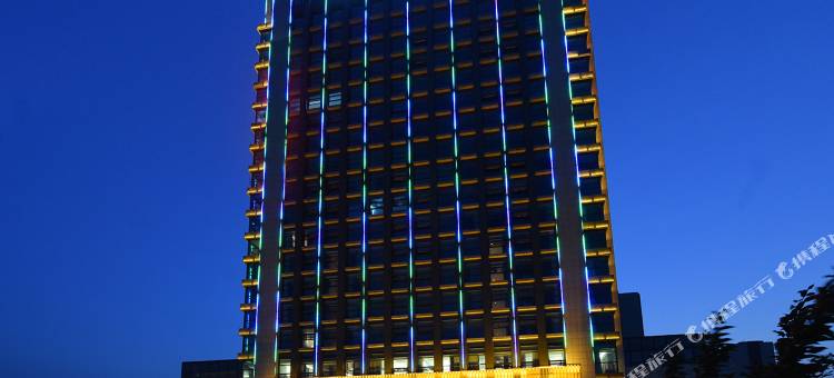 白玉兰酒店(邹平奥林匹克公园鹤伴四路店)图片