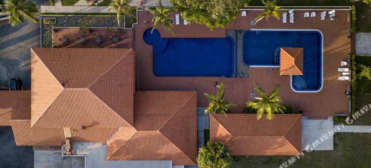 阿蒂娜海滩度假村(Adena Beach Resort)图片