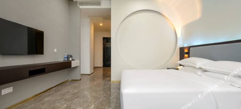 柏曼酒店(武汉光谷广场地质大学店)图片
