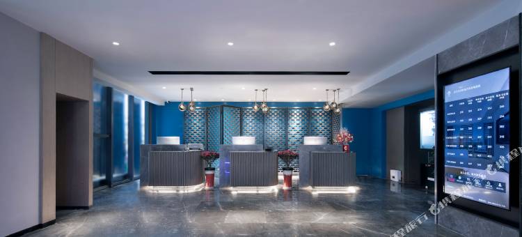 万信至格酒店(武汉天河机场航空总部地铁站店)图片