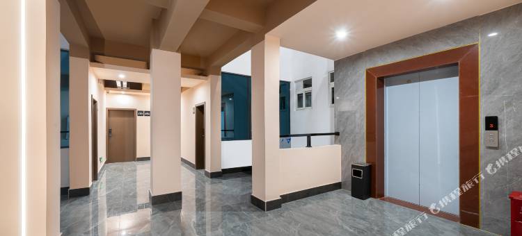 城市智能酒店(南宁嘉和城温泉谷店)图片