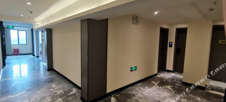 一泉优雅酒店(贵阳高铁北站店)图片