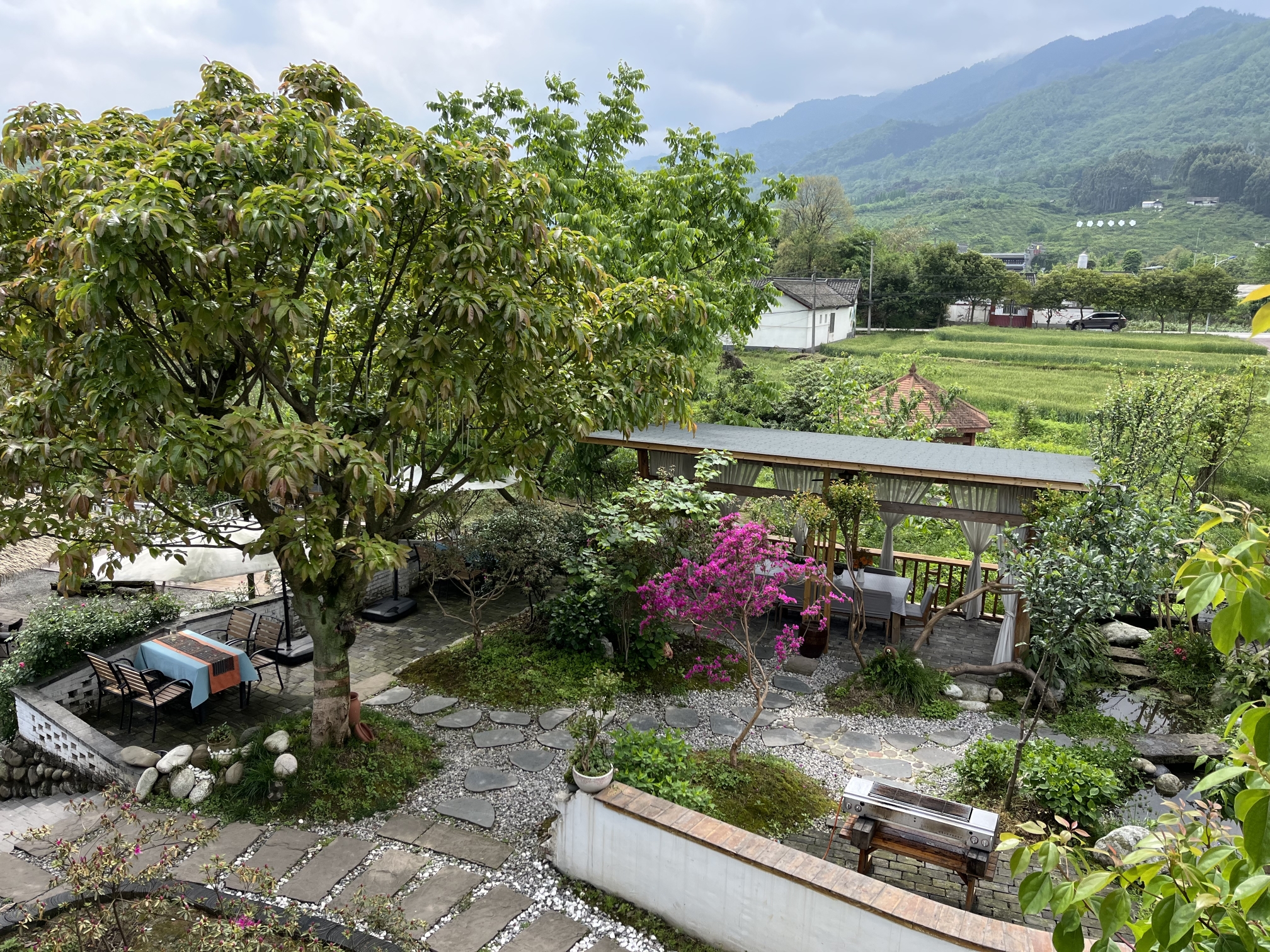 Mengli Hostel (Mianzhu Qianbaidu) Over view