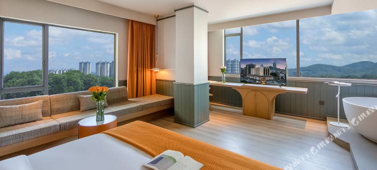 深圳西丽芮汐酒店(茶光地铁站店)图片