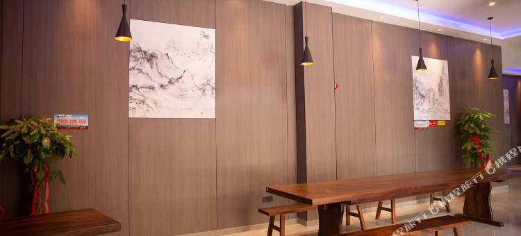 如家派柏·云酒店(衢州龙游新湖路店)图片