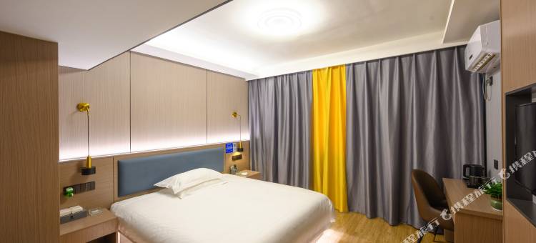 简约风尚影院酒店图片