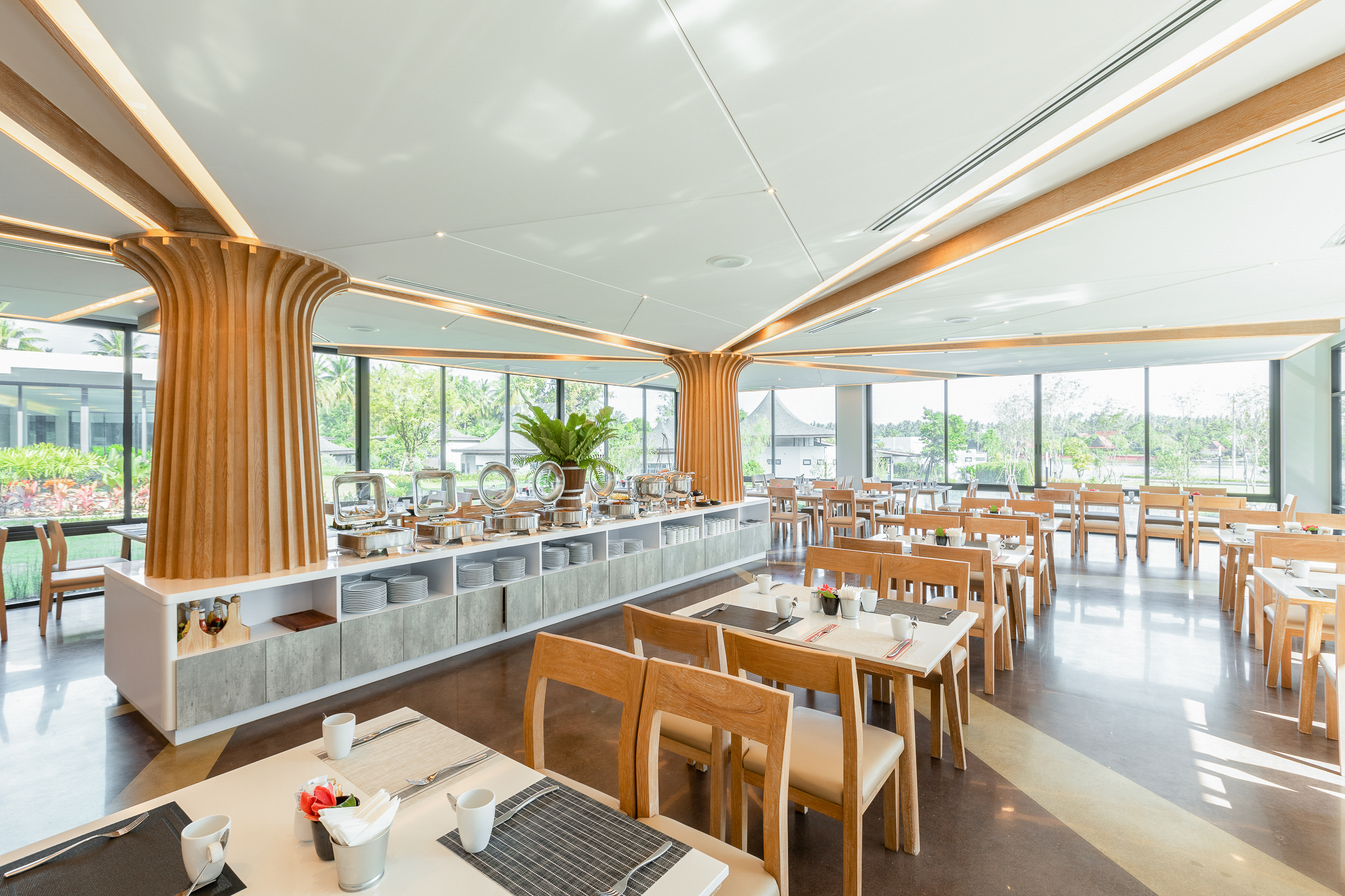 Na Tree Tara Riverside Resort Amphawa DamnoensaduakOver view