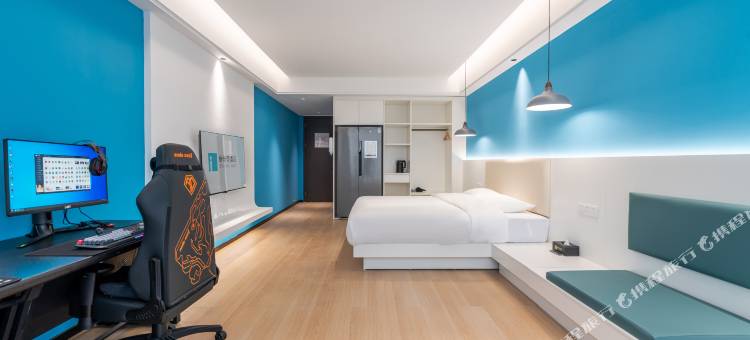 爱电竞酒店(南充站西华师范大学华凤校区店)图片