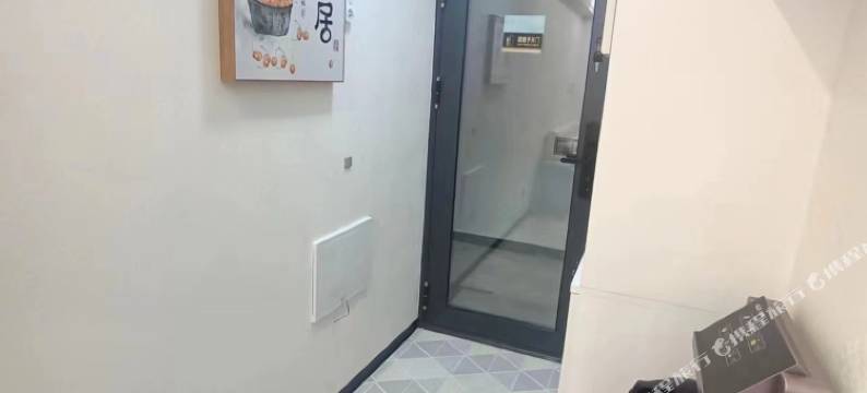 康定逸家民宿图片