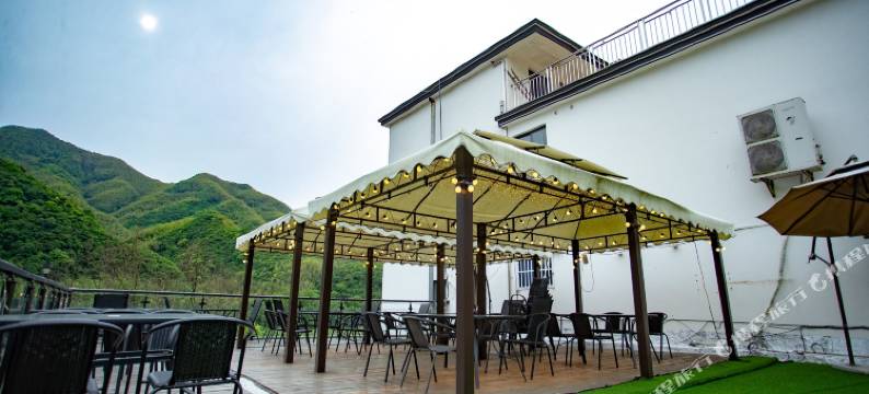 泾县芝屏山庄图片