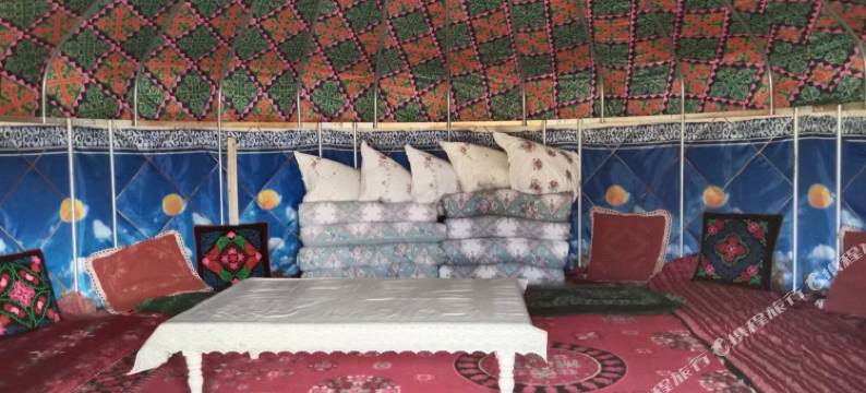 赛里木湖阿里山庄图片