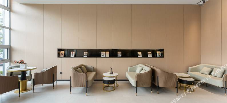 尊蓝·影宿(杭州未来科技城火车西站店)图片