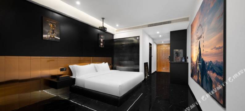 星辰高空江景酒店(重庆观音桥北滨一路店)图片