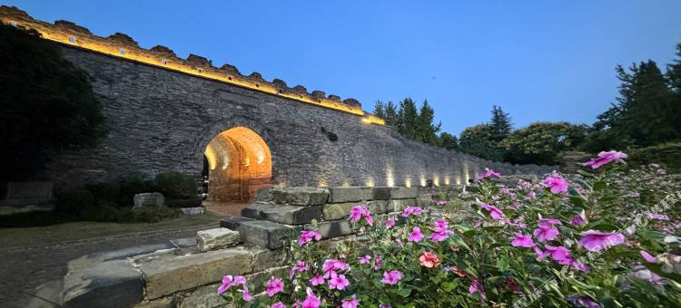 格楼浩室酒店(衢州国金中心水亭门店)图片