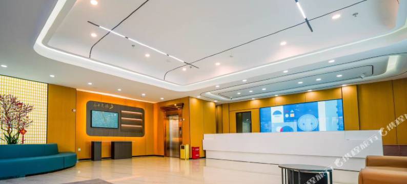 云上四季酒店(哈尔滨中央大街步行街公路大桥地铁站店)图片