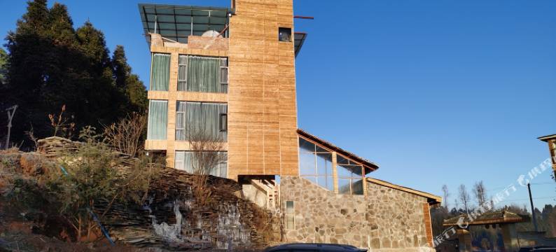 会泽念湖春客栈图片