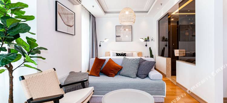 艺宿里酒店(大连西安路店)图片