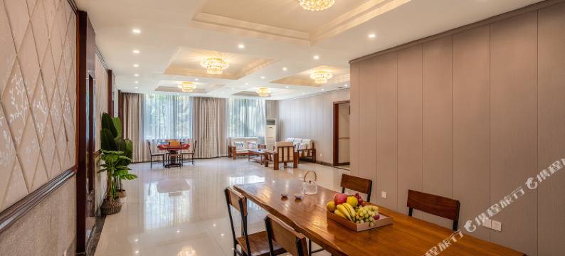 重庆山隐秋鸣酒店(四川外国语大学店)图片