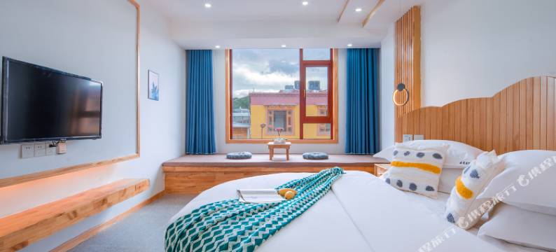 香格里拉花晨月夕客栈(独克宗古城店)图片