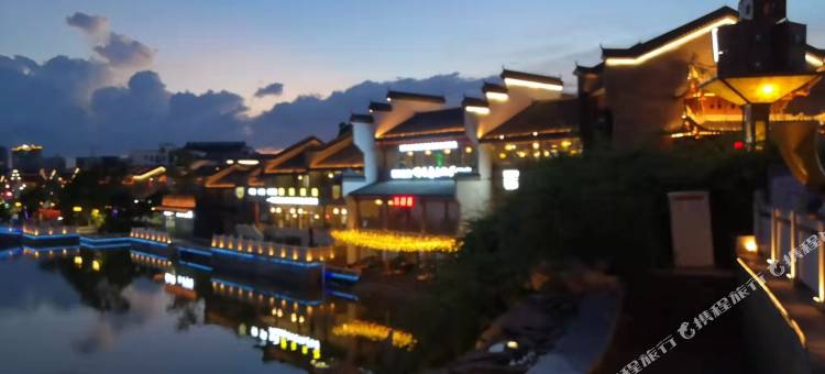 网红桥酒店(崇左沿山路店)图片
