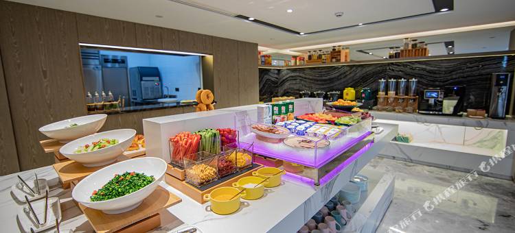 宜尚PLUS酒店(襄阳站民发商业广场店)图片