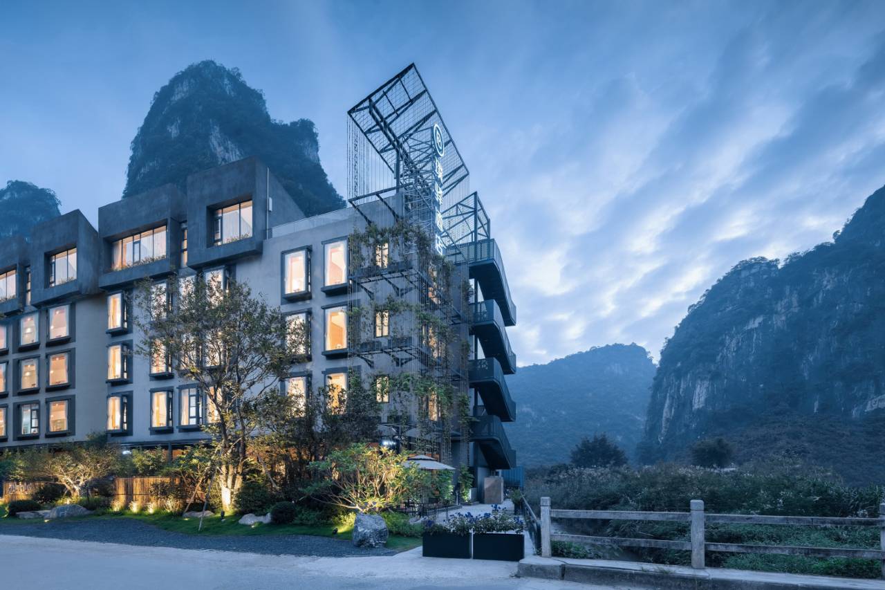 璞驿澳斯特WOW酒店(英西峰林走廊店)图片