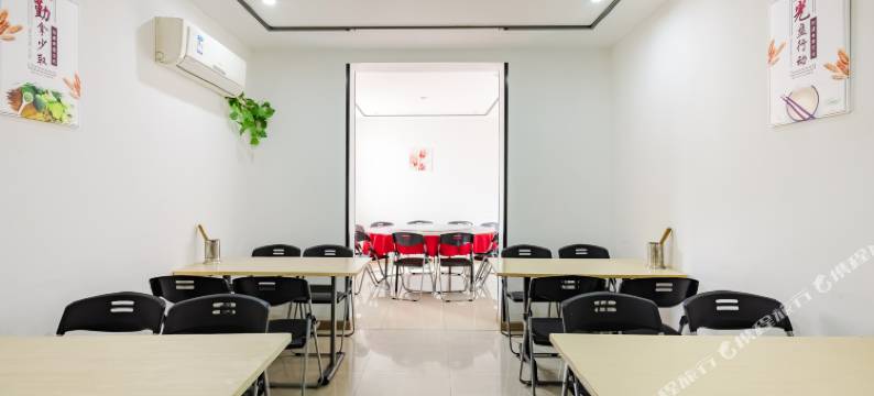华通悦达酒店(成都春熙路新南门地铁站店)图片