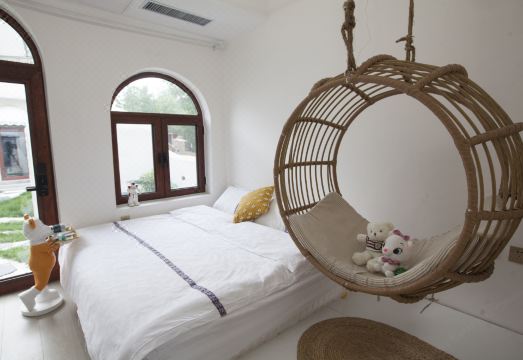 Tianjin hobbit cabin B & B (xijingyu store) Hotel Overview