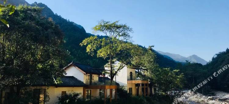 姑婆山三姐故事森林温泉度假美宿图片