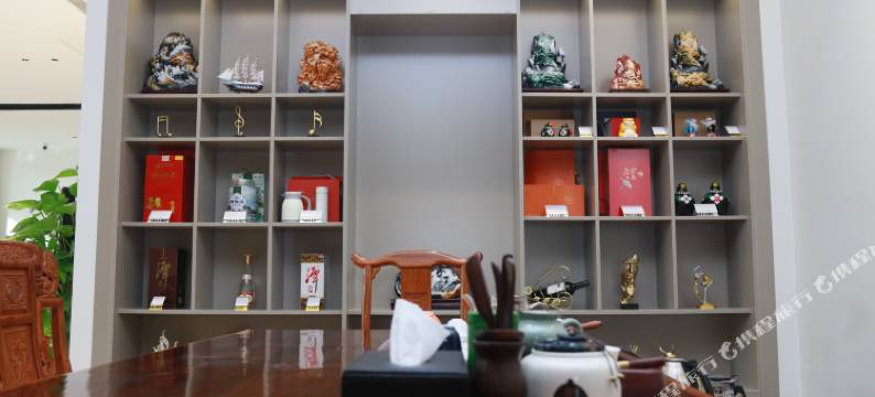 鹤壁仙鹤湖假日酒店图片