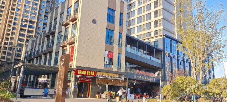 心悦湾公寓(砂之船月亮岛西地铁站店)图片