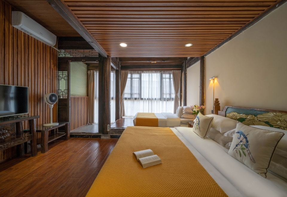 Jimulin Lodge Hotel Overview