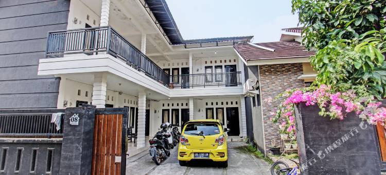 OYO Life 92754 格里亚佩尔达纳公寓(OYO Life 92754 Kost Griya Perdana)图片