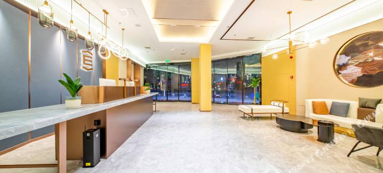 艺龙安云酒店(广昌汽车站解放南路店)图片